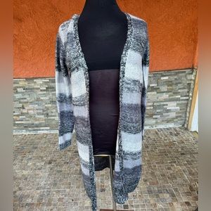 Striped sweater / cardigan